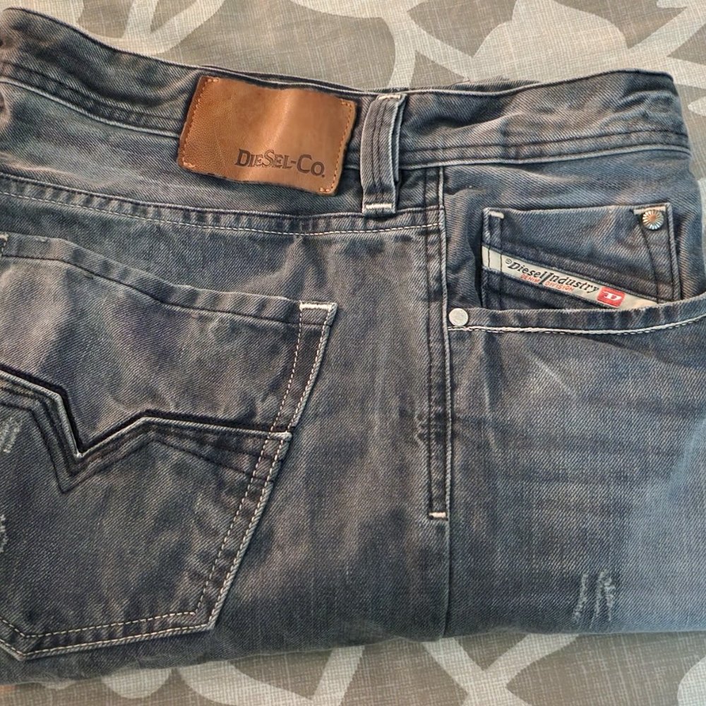 DieSel-Co.Mens Larkee Regular Straight Washed Jeans Size W36 L32